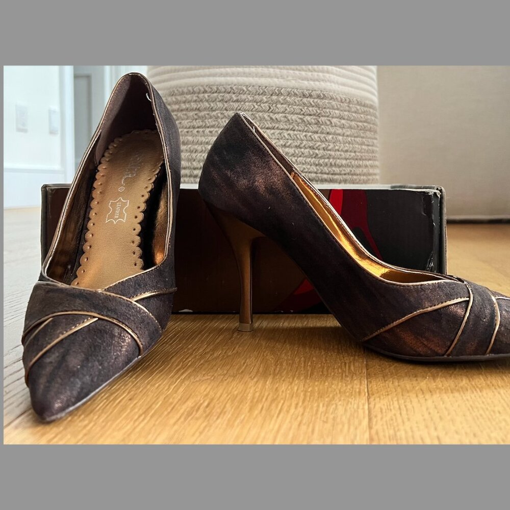 Stunning metallic brown/gold stilletos size 6-6.5